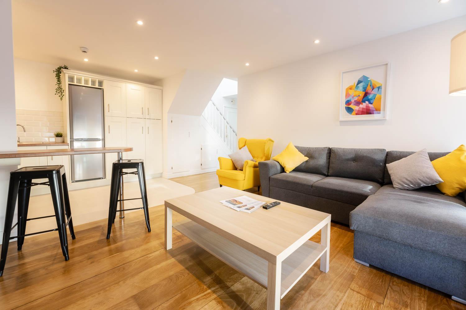 Modern Canal View Home, In City Centre, Sleeps 8 Galway Luaran gambar